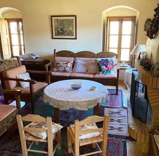 Апартаменты παραδοσιακή στο μαίναλο Alonistaina